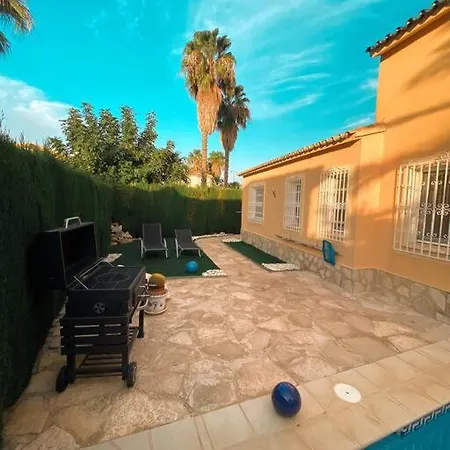 Impresionante Con Piscina - Nova Villa *